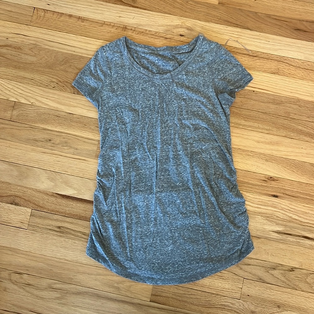 Liz Lange maternity shirt